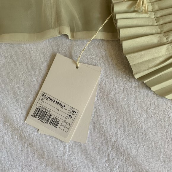 Valentino runway white pleated leather Jacket with silk tulle lining US 4 6 - Picture 11 of 13